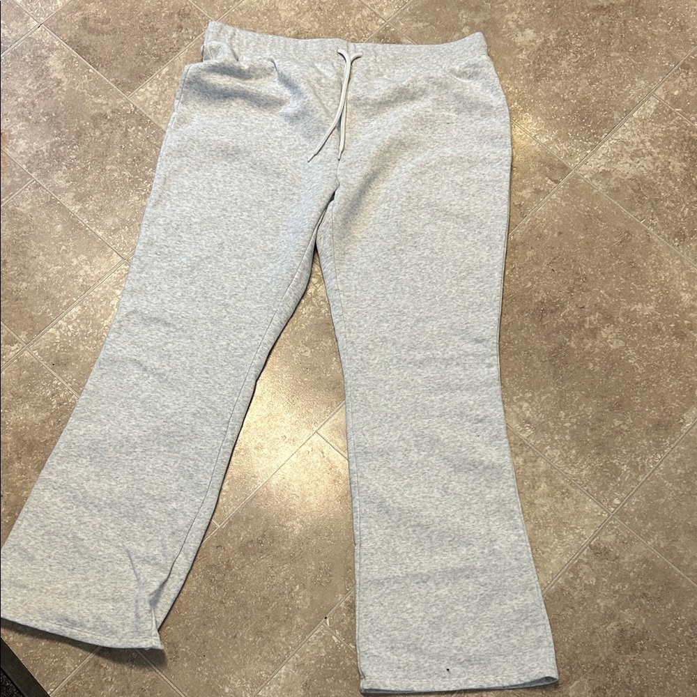 Women’s Sweatpants No Boundaries XL 16-18 - Picture 1 of 5